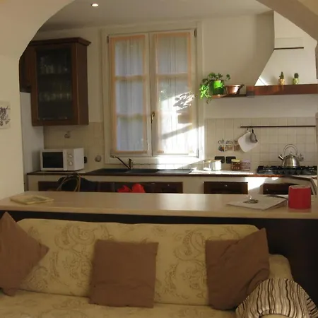 Komfortable Und Gut Ausgestattete Ferienwohnung In Einer Historischen Wassermuehle Am Comer See *